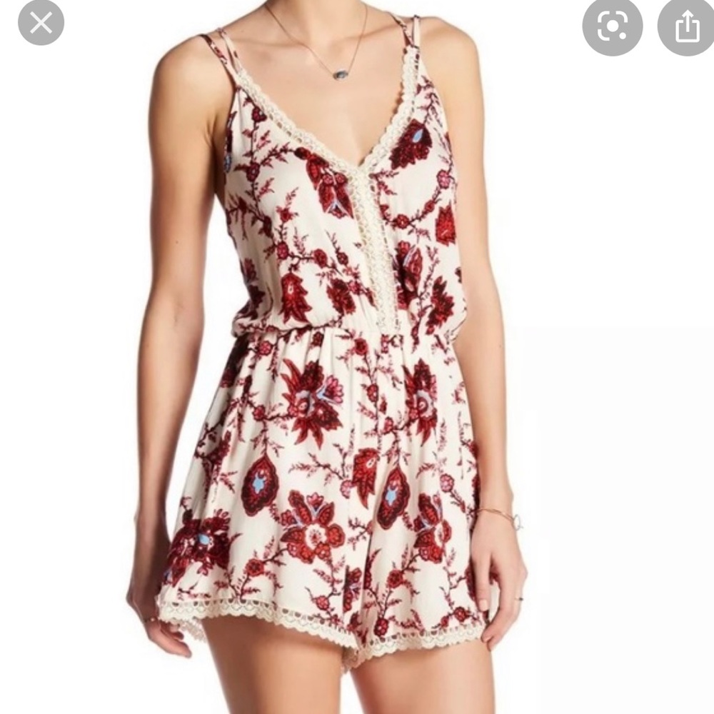 ASTR The Label Floral Romper